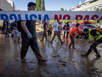 Thousands of volunteers participate in cleaning the areas affected by the floods of October 29 in Valencia. Towns such as Massanassa, Alfafa...