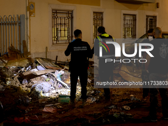 Thousands of volunteers participate in cleaning the areas affected by the floods of October 29 in Valencia. Towns such as Massanassa, Alfafa...