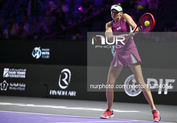 RIYADH, SAUDI ARABIA - NOVEMBER 02: Elena Rybakina of Kazakhstan during her match against Jasmine Paolini of Italy at the 2024 WTA Finals, p...