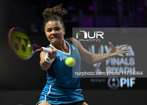 RIYADH, SAUDI ARABIA - NOVEMBER 02: Jasmine Paolini of Italy in action during her match against Kazakhstan's Elena Rybakina at the 2024 WTA...