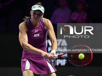 RIYADH, SAUDI ARABIA - NOVEMBER 02: Elena Rybakina of Kazakhstan during her match against Jasmine Paolini of Italy at the 2024 WTA Finals, p...