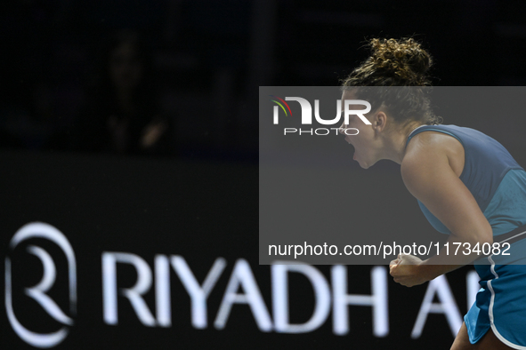 RIYADH, SAUDI ARABIA - NOVEMBER 02: Jasmine Paolini of Italy during her match against Kazakhstan's Elena Rybakina at the 2024 WTA Finals, pa...