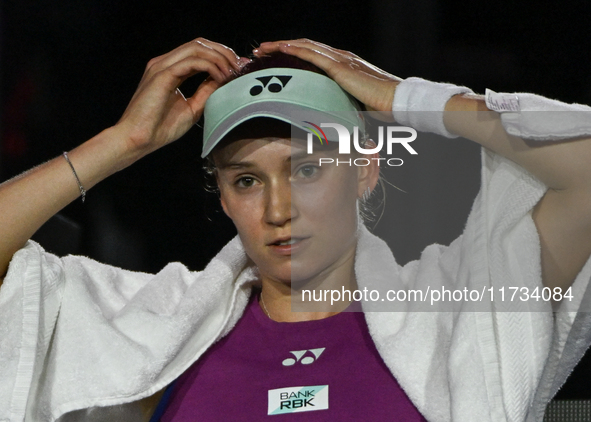 RIYADH, SAUDI ARABIA - NOVEMBER 02: Elena Rybakina of Kazakhstan during her match against Jasmine Paolini of Italy at the 2024 WTA Finals, p...