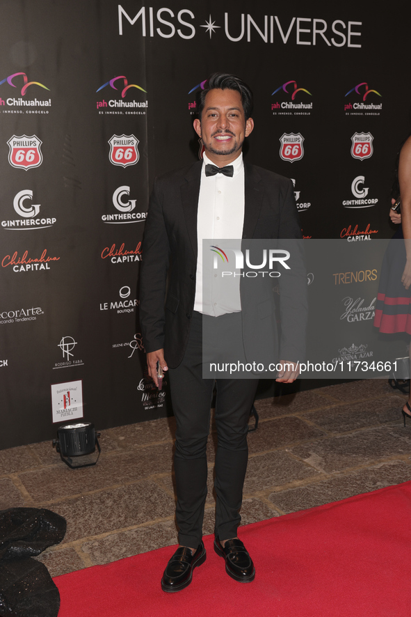 Jorge Aranda attends the red carpet for the Miss Universe Catrinas Gala at Antiguo Colegio de las Vizcainas in Mexico City, Mexico, on Novem...