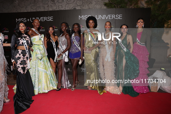 (L-R) Miss Sri Lanka Melloney Dassanayake, Miss Malta Beatrice Njoya, Miss Suriname Pooja Chotkan, Miss British Virgin Islands Adacia Adonis...