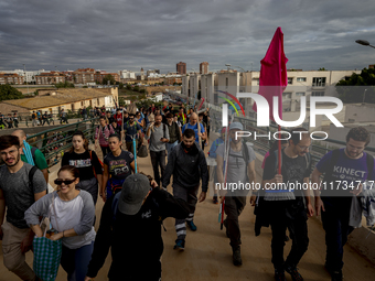 Thousands of volunteers participate in cleaning the areas affected by the floods of October 29 in Valencia. Towns such as Massanassa, Alfafa...