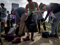 Thousands of volunteers participate in cleaning the areas affected by the floods of October 29 in Valencia. Towns such as Massanassa, Alfafa...