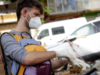 Thousands of volunteers participate in cleaning the areas affected by the floods of October 29 in Valencia. Towns such as Massanassa, Alfafa...