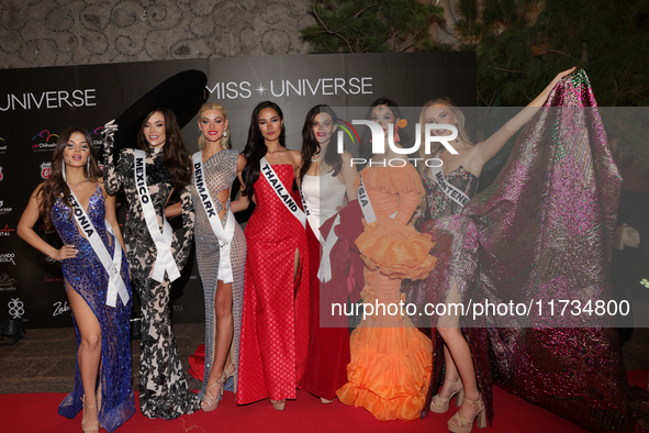 (L-R) Miss Estonia Valeria Vasilieva, Miss Mexico Maria Fernanda Beltran, Miss Denmark Victoria Kjaer Theilvig, Miss Thailand Suchata Chuang...