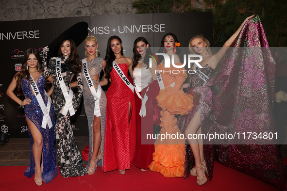 (L-R) Miss Estonia Valeria Vasilieva, Miss Mexico Maria Fernanda Beltran, Miss Denmark Victoria Kjaer Theilvig, Miss Thailand Suchata Chuang...