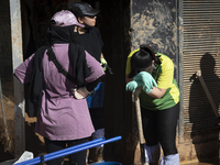 Thousands of volunteers participate in cleaning the areas affected by the floods of October 29 in Valencia. Towns such as Massanassa, Alfafa...