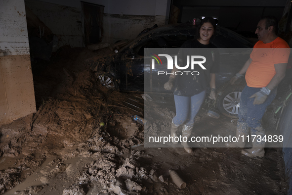 Thousands of volunteers participate in cleaning the areas affected by the floods of October 29 in Valencia. Towns such as Massanassa, Alfafa...