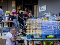 Thousands of volunteers participate in cleaning the areas affected by the floods of October 29 in Valencia. Towns such as Massanassa, Alfafa...