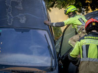 Thousands of volunteers participate in cleaning the areas affected by the floods of October 29 in Valencia. Towns such as Massanassa, Alfafa...