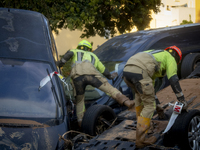 Thousands of volunteers participate in cleaning the areas affected by the floods of October 29 in Valencia. Towns such as Massanassa, Alfafa...