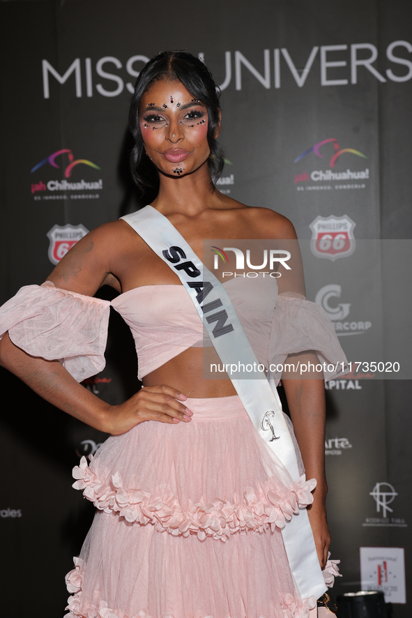 Miss Spain Michelle Jimenez attends the red carpet for the Miss Universe Catrinas Gala at Antiguo Colegio de las Vizcainas in Mexico City, M...