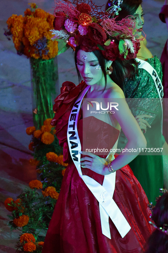 Miss Vietnam Nguyen Cao Ky Duyen walks on the runway during the Miss Universe Catrinas Gala at Antiguo Colegio de las Vizcainas in Mexico Ci...