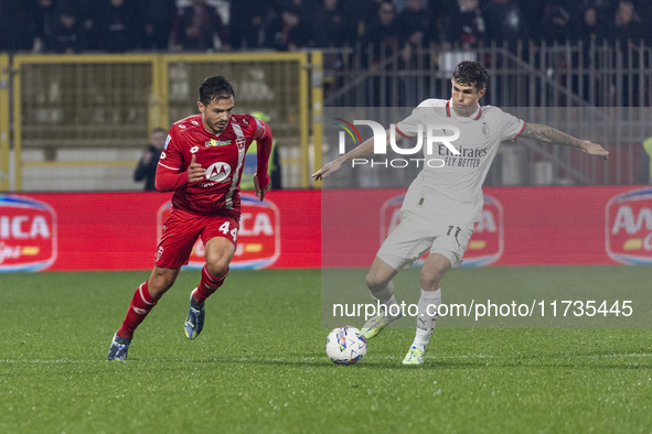 Christian Pulisic plays during the Serie A match between AC Monza and AC Milan at U-Power Stadium in Monza, Italy, on November 2, 2024. 