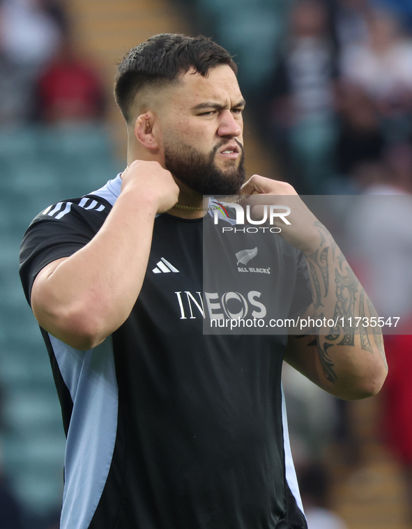 Tyrel Lomax of New Zealand participates in the Autumn Nations Series International Rugby match between England and New Zealand at Allianz St...