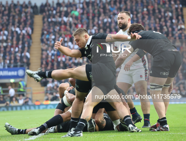 Cortez Ratima of New Zealand is in action during the Autumn Nations Series International Rugby match between England and New Zealand at Alli...