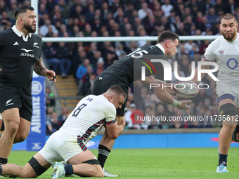 Will Jordan of New Zealand is in action during the Autumn Nations Series International Rugby match between England and New Zealand at Allian...