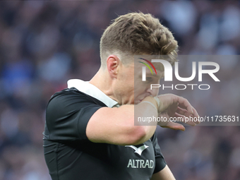 Beauden Barrett of New Zealand is in action during the Autumn Nations Series International Rugby match between England and New Zealand at Al...