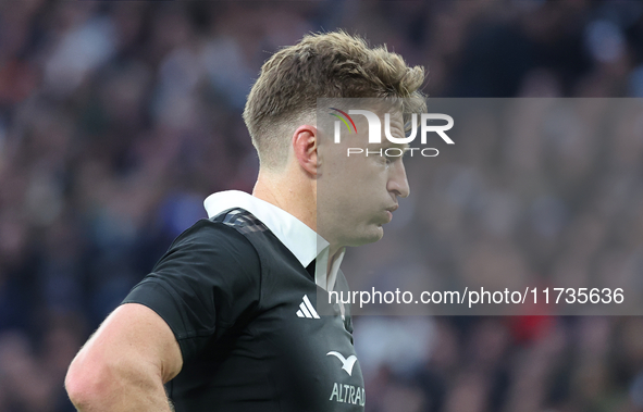 Beauden Barrett of New Zealand is in action during the Autumn Nations Series International Rugby match between England and New Zealand at Al...