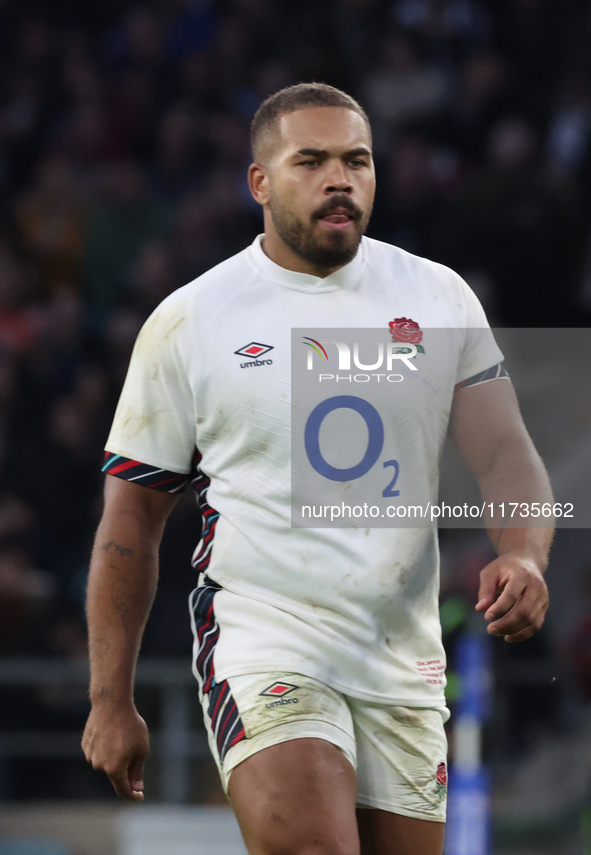 England's Ollie Lawrence (Bath Rugby) participates in the Autumn Nations Series International Rugby match between England and New Zealand at...