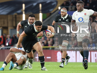 Caleb Clarke of New Zealand is in action during the Autumn Nations Series International Rugby match between England and New Zealand at Allia...