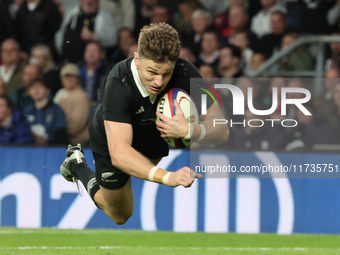 Beauden Barrett of New Zealand scores a try that the referee disallows during the Autumn Nations Series International Rugby match between En...