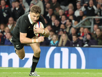 Beauden Barrett of New Zealand is in action during the Autumn Nations Series International Rugby match between England and New Zealand at Al...