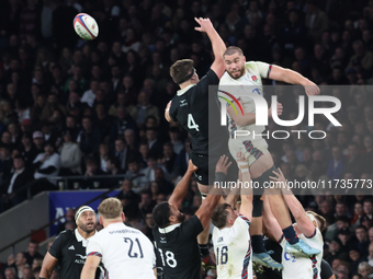 Ollie Lawrence of England (Bath Rugby) plays during the Autumn Nations Series International Rugby match between England and New Zealand at A...