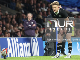 Damian McKenzie of New Zealand is in action during the Autumn Nations Series International Rugby match between England and New Zealand at Al...