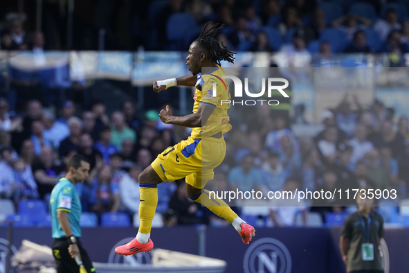 Ademola Lookman of Atalanta BC celebrates after scoring during the Serie A match between SSC Napoli and Atalanta BC at Stadio Diego Armando...