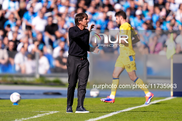 Antonio Conte Head Coach of SSC Napoli gestures during the serie Serie A Enilive match between SSC Napoli and Atalanta BC at Stadio Diego Ar...