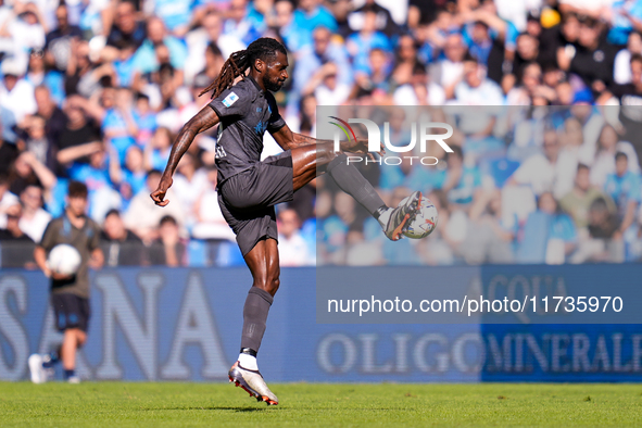 Andre-Frank Zambo Anguissa of SSC Napoli controls the ball during the serie Serie A Enilive match between SSC Napoli and Atalanta BC at Stad...