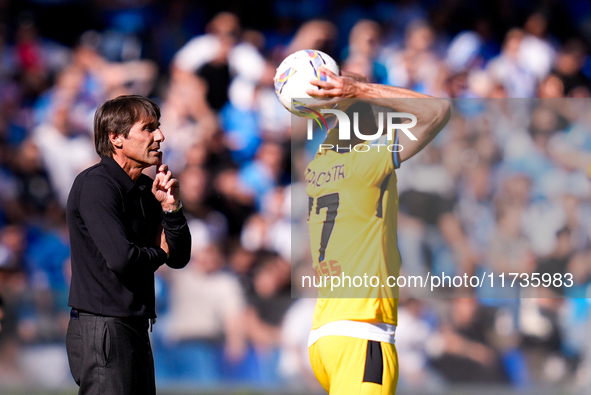 Antonio Conte Head Coach of SSC Napoli looks on during the serie Serie A Enilive match between SSC Napoli and Atalanta BC at Stadio Diego Ar...