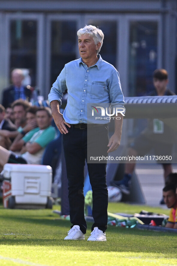 Gian Piero Gasperini coaches Atalanta B.C. during the 11th day of the Serie A Championship between S.S.C. Napoli and Atalanta B.C. at the Di...