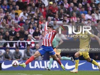 Giuliano Simeone of Atletico de Madrid controls the ball during the La Liga 2024/25 match between Atletico de Madrid and Las Palmas at Riyad...