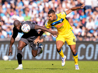 Isak Hien of Atalanta BC and Romelu Lukaku of SSC Napoli compete for the ball during the serie Serie A Enilive match between SSC Napoli and...