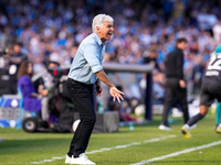 Gian Piero Gasperini Head Coach of Atalanta BC yells during the serie Serie A Enilive match between SSC Napoli and Atalanta BC at Stadio Die...