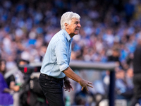 Gian Piero Gasperini Head Coach of Atalanta BC looks on during the serie Serie A Enilive match between SSC Napoli and Atalanta BC at Stadio...