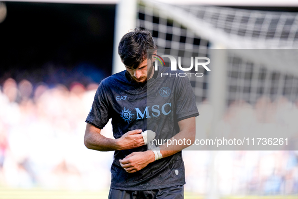 Khvicha Kvaratskhelia of SSC Napoli leaves the pitch dejected during the serie Serie A Enilive match between SSC Napoli and Atalanta BC at S...