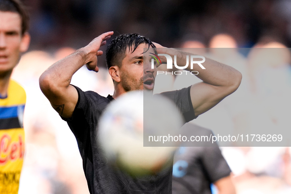 Giovanni Simeone of SSC Napoli looks dejected during the serie Serie A Enilive match between SSC Napoli and Atalanta BC at Stadio Diego Arma...