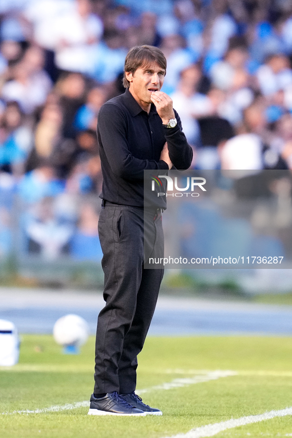 Antonio Conte Head Coach of SSC Napoli looks on during the serie Serie A Enilive match between SSC Napoli and Atalanta BC at Stadio Diego Ar...