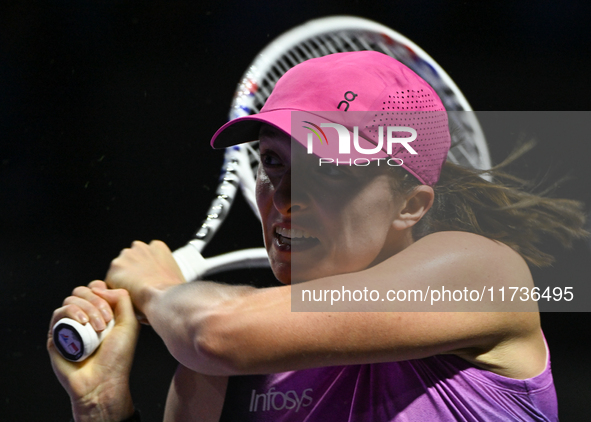 RIYADH, SAUDI ARABIA - NOVEMBER 03: Iga Swiatek of Poland during her match against Barbora Krejcikovas of Czech Republic on day 2 of the 202...