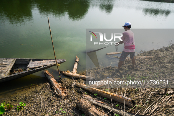 Jalangi River Is Almost Devoid Of Fish Due To Pollution. Casting A Net For Fish In A River Often Results In Garbage Arriving Instead Of Fish...