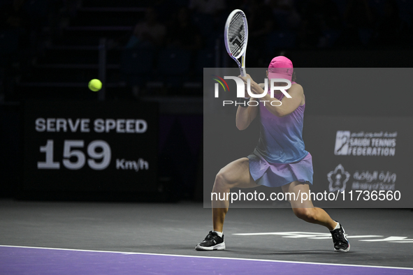 RIYADH, SAUDI ARABIA - NOVEMBER 03: Iga Swiatek of Poland during her match against Barbora Krejcikovas of Czech Republic on day 2 of the 202...