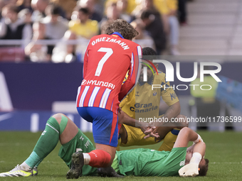 Jasper Cillessen of Las Palmas is injured during the La Liga 2024/25 match between Atletico de Madrid and Las Palmas at Riyadh Air Metropoli...