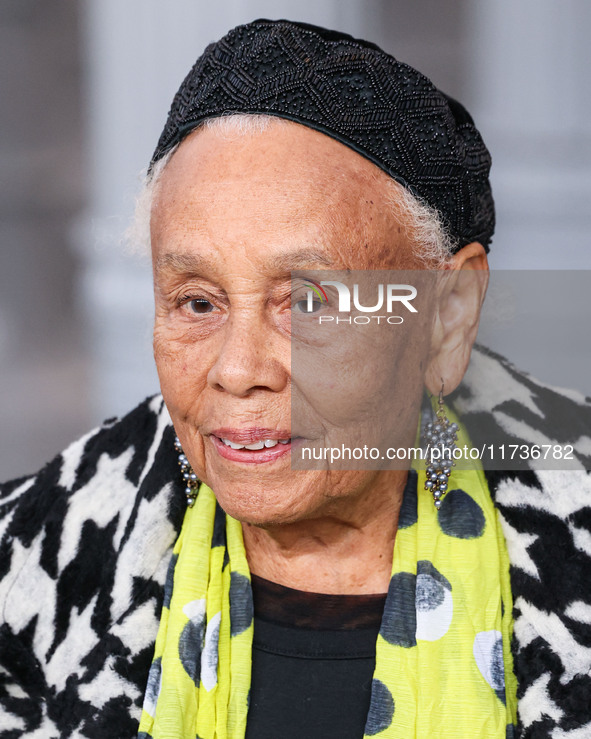 Betye Saar arrives at the 13th Annual LACMA Art + Film Gala 2024 presented by Gucci held at the Los Angeles County Museum of Art on November...